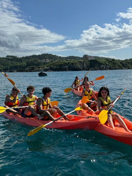 Kayak en la bahía de Luanco